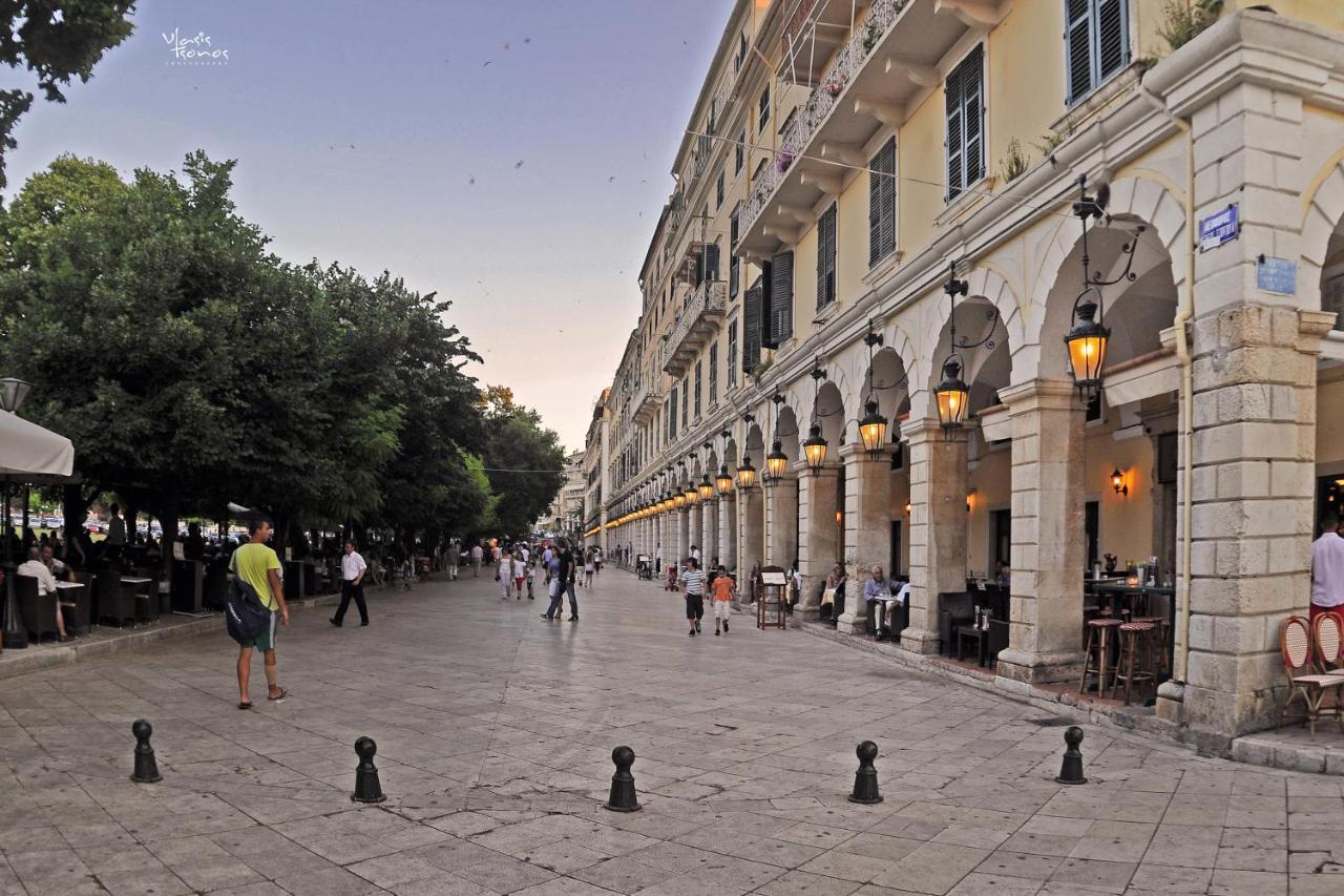 In Corfu Town Apartament *